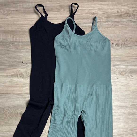 Black and Teal Jumpsuit Bodysuit Spaghetti strap tight fitting size S - Picture 2 of 6